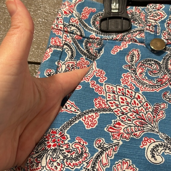 LOFT blue and pink paisley 4” short size 10 - Picture 6 of 9